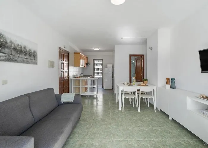 Ocean Breeze Penthouse Floritas *