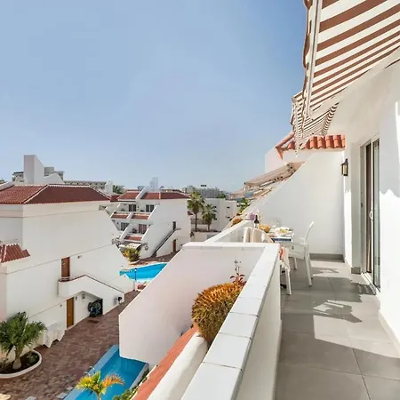 Ocean Breeze Penthouse Floritas