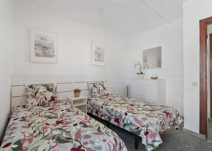 Ocean Breeze Penthouse Floritas דירה פלאייה דה לאס אמריקס