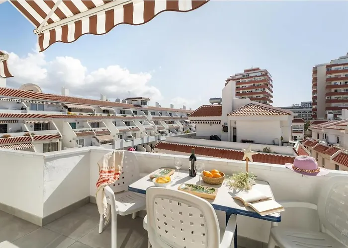 Ocean Breeze Penthouse Floritas דירה