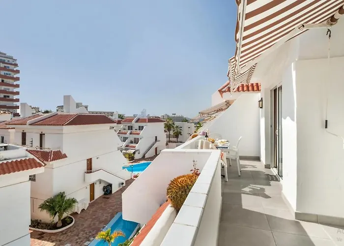 Ocean Breeze Penthouse Floritas